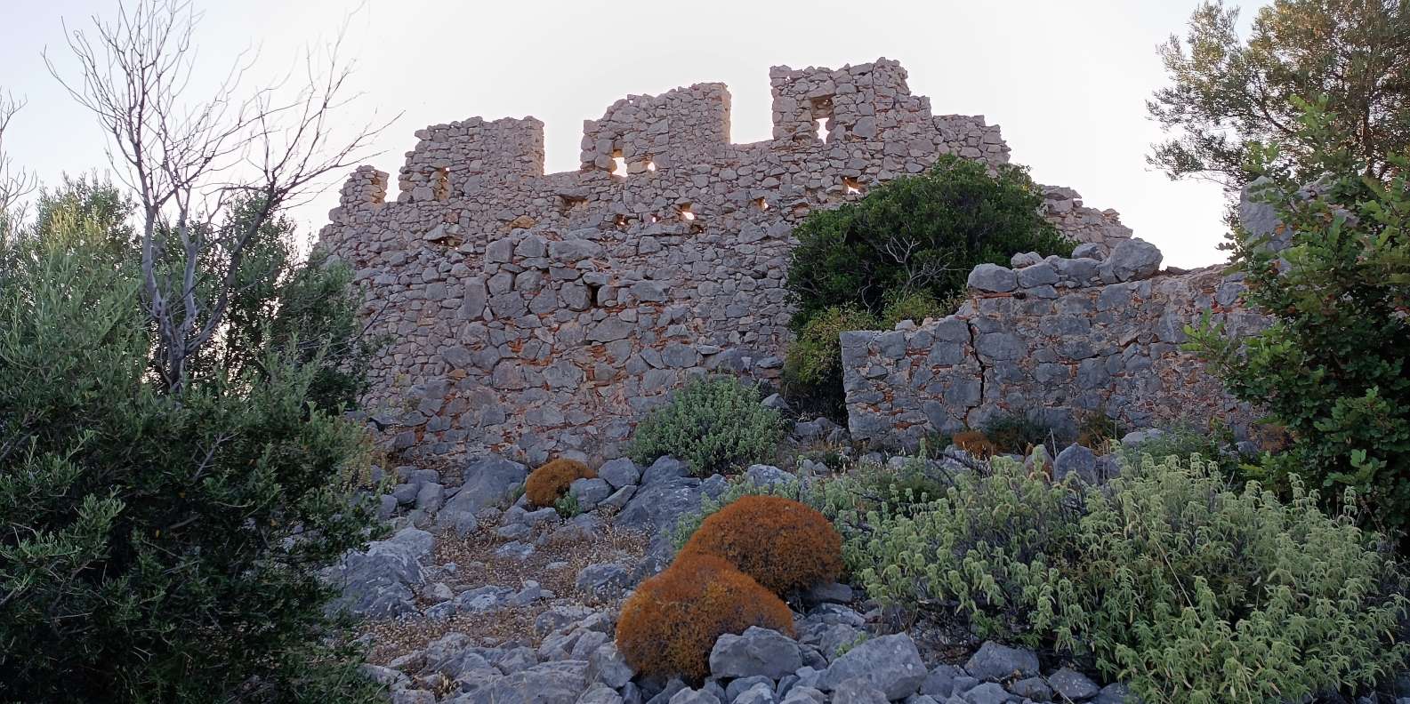 Chios: Armolia Castle Hiking - Image 9