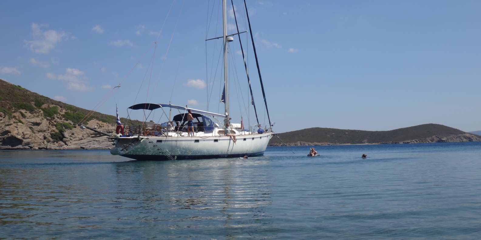Chios: Sailboat cruise in Oinuse with lunch & drinks - Image 4